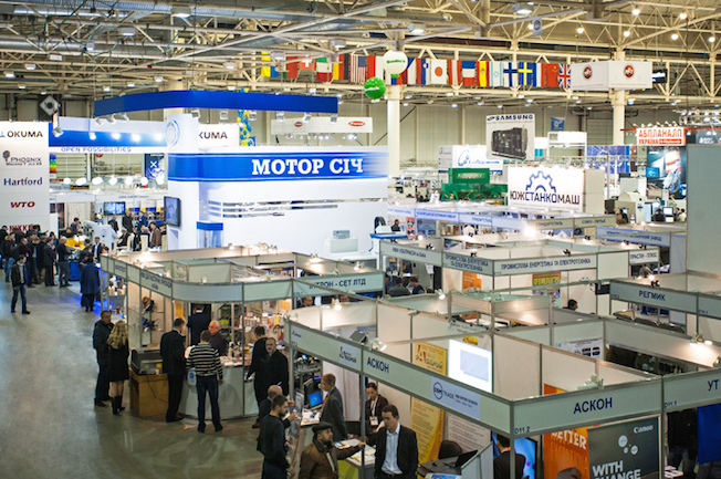 Logrus-at-Industrial-forum-2015